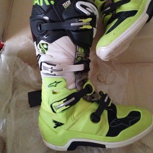 A-Stars tech 7's limited edition